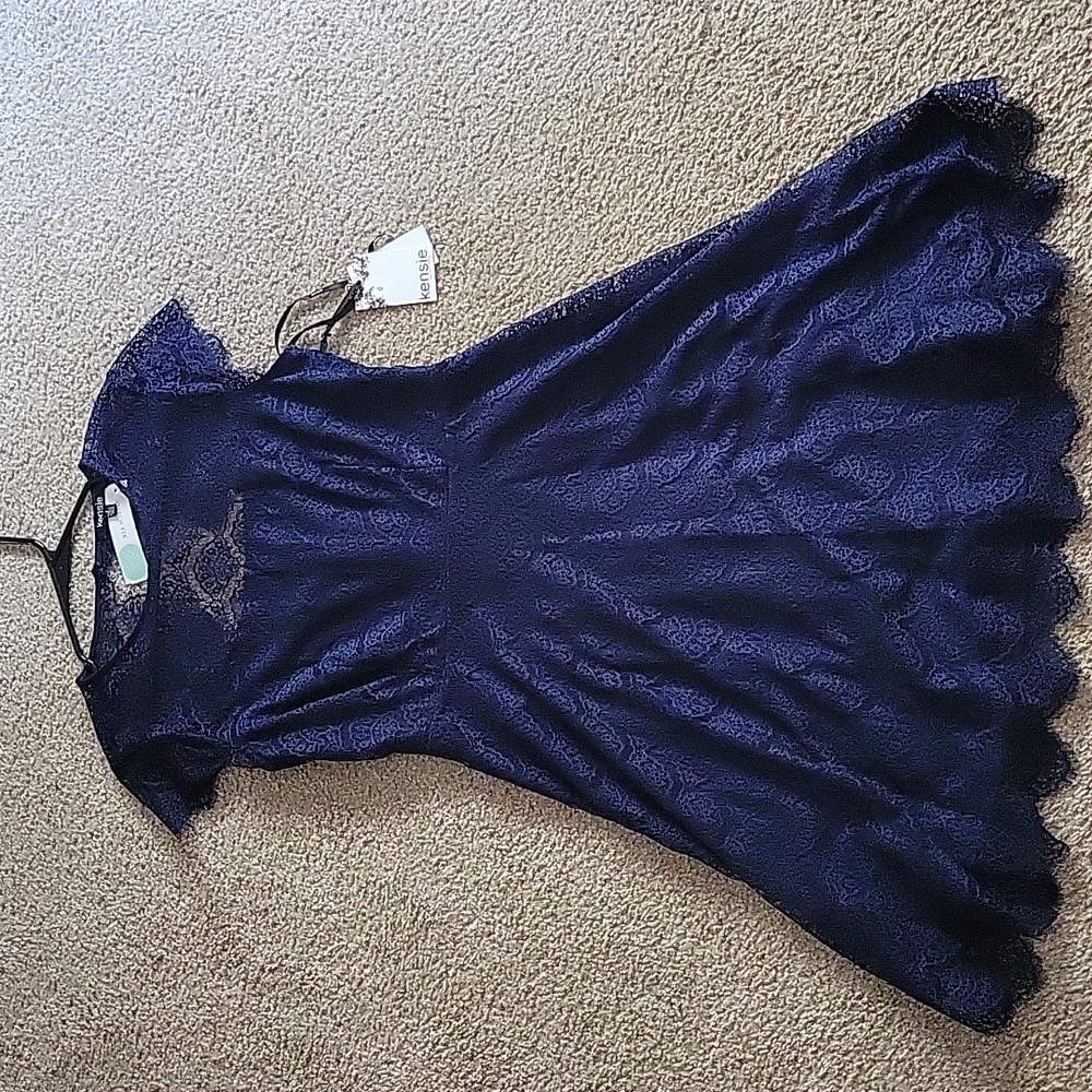 Medium navy lace dress